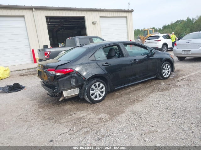 Toyota COROLLA LE 2022 5YFEPMAEXNP335475 Image 4