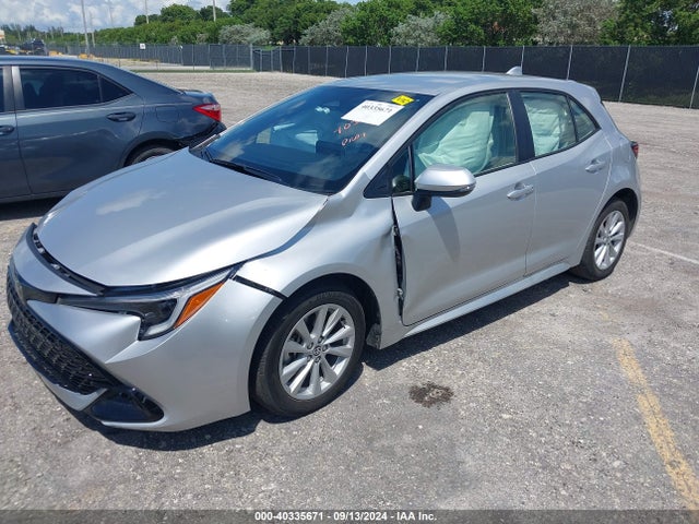 Toyota COROLLA SE 2025 JTND4MBE9S3236052 Image 2