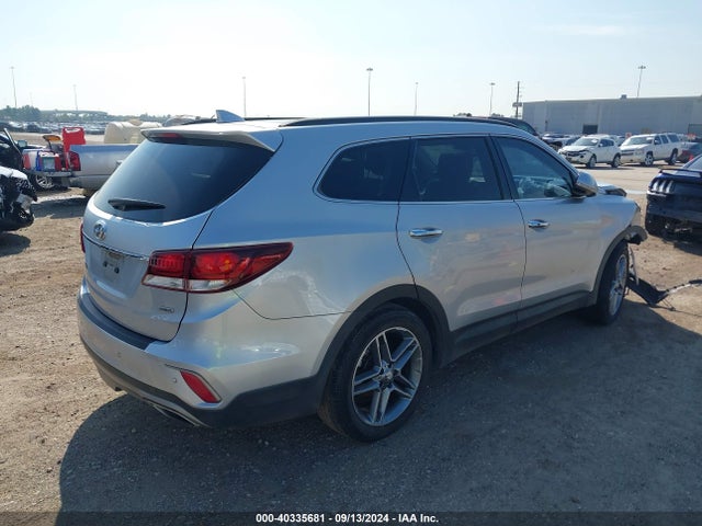 Hyundai Santa Fe Se Ultimate 2017 KM8SR4HF1HU241645 Image 4