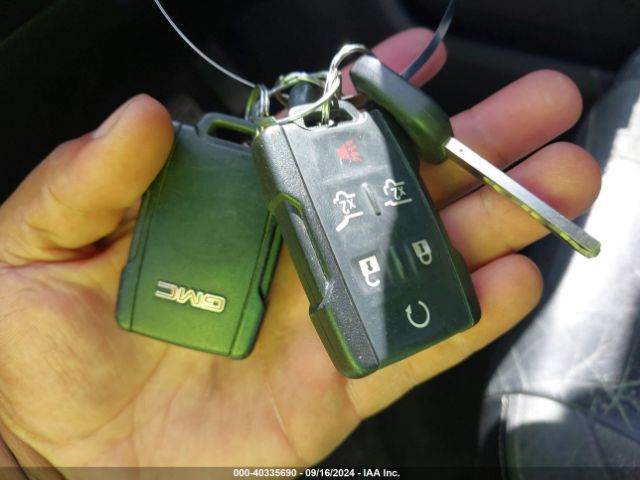 1GKS1FKC0GR200306 GMC Yukon Xl Sle