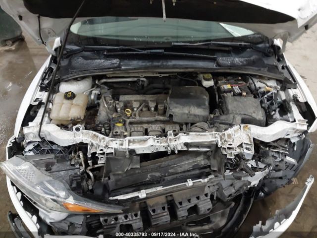 1FADP3F27JL315066 Ford FOCUS SE