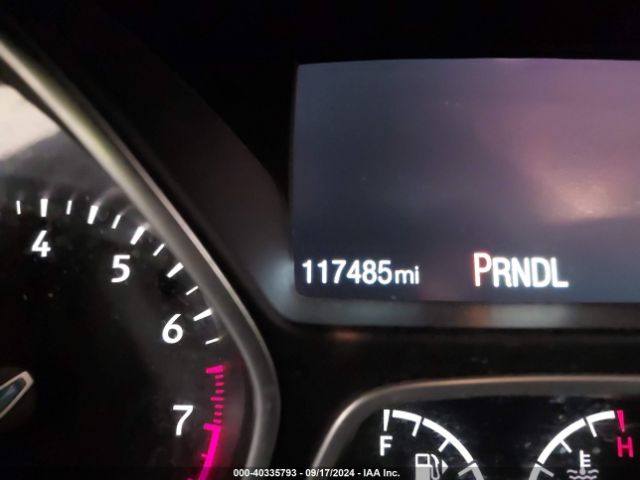 1FADP3F27JL315066 Ford FOCUS SE