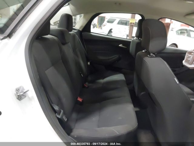 1FADP3F27JL315066 Ford FOCUS SE