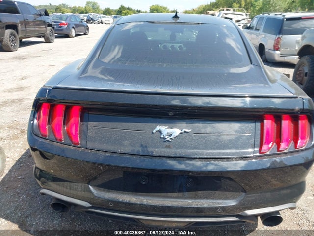 Ford Mustang Ecoboost Premium Fastback 2022 1FA6P8TH7N5104359 Image 17
