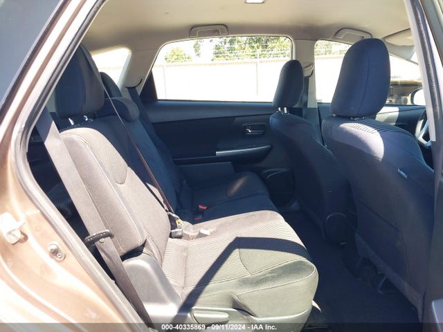 Toyota Prius V Two 2016 JTDZN3EU5GJ051522 Image 8