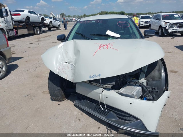 KIA Ev6 Wind 2022 KNDC34LA1N5031509 Image 12