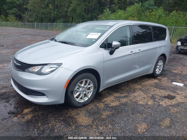 2C4RC1CG4PR520764 Chrysler Voyager Lx