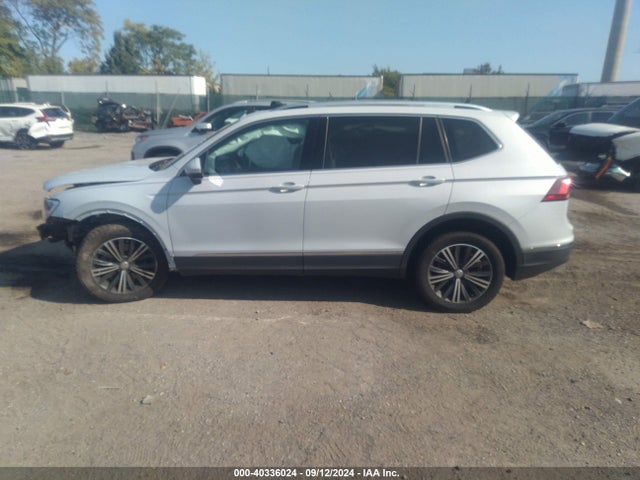Volkswagen Tiguan 2018 3VV3B7AX1JM046741 Image 13