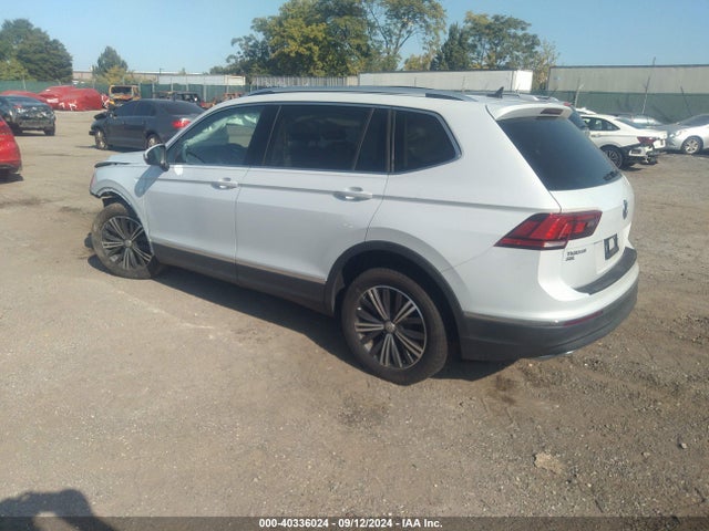3VV3B7AX1JM046741 Volkswagen Tiguan