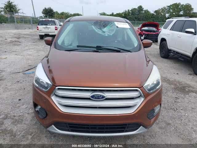 Ford ESCAPE SE 2017 1FMCU9GD0HUC46139 Image 11