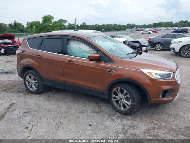 Ford ESCAPE SE 2017 1FMCU9GD0HUC46139 Image 12
