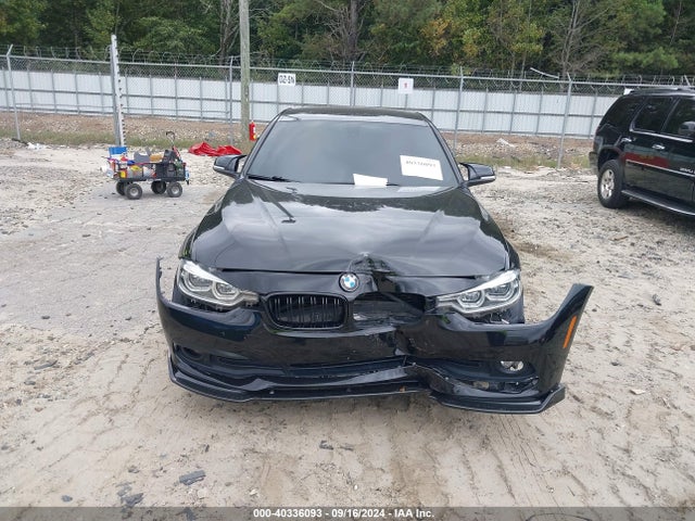 BMW 320i 2018 WBA8A9C51JAH13951 Image 12