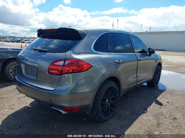2011 PORSCHE CAYENNE WP1AA2A20BLA07804 Photo 3