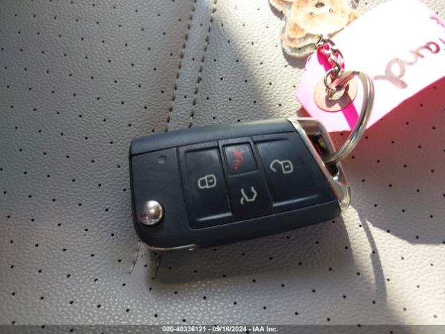 3VWG17AU0JM275711 Volkswagen Golf Tsi S/tsi Se