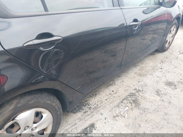 3KPFK4A78JE204156 KIA FORTE LX