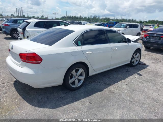 1VWAT7A3XFC088511 Volkswagen Passat 1.8t Limited Edition