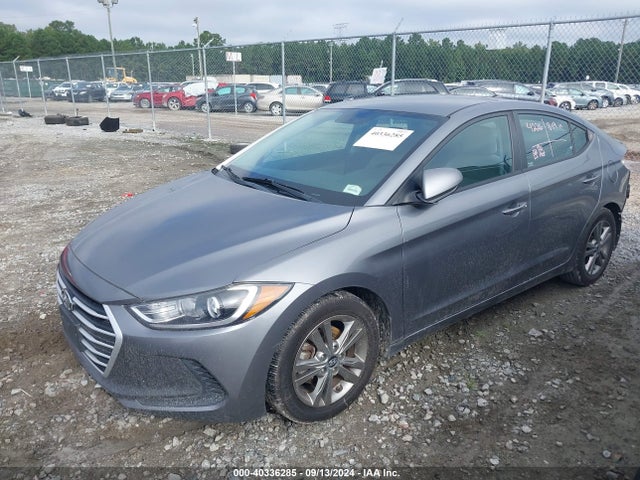 Hyundai ELANTRA SEL 2018 5NPD84LF9JH304482 Image 2