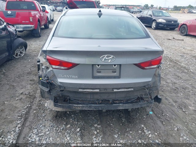 Hyundai ELANTRA SEL 2018 5NPD84LF9JH304482 Image 6