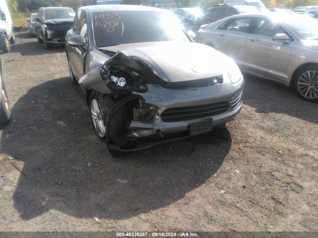 2013 PORSCHE CAYENNE WP1AA2A29DLA10381 Photo 0