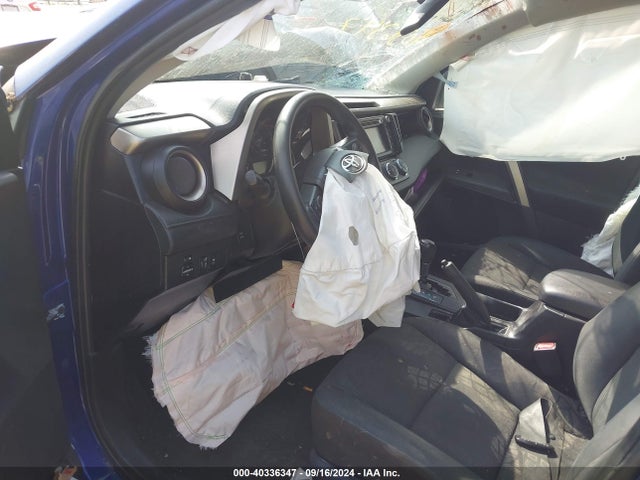 Toyota RAV4 LE 2015 2T3BFREVXFW265240 Image 5