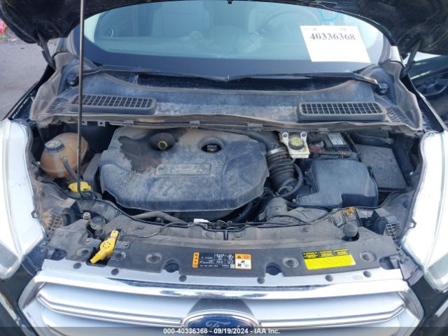 1FMCU9G9XHUC04878 Ford ESCAPE SE