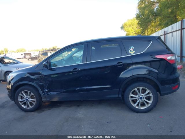 1FMCU9G9XHUC04878 Ford ESCAPE SE