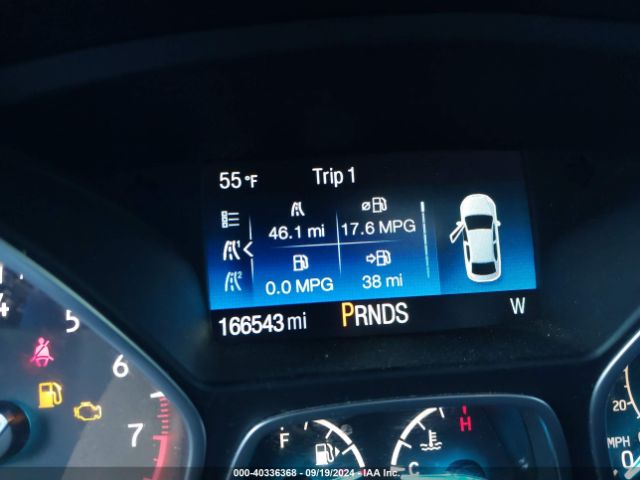 1FMCU9G9XHUC04878 Ford ESCAPE SE