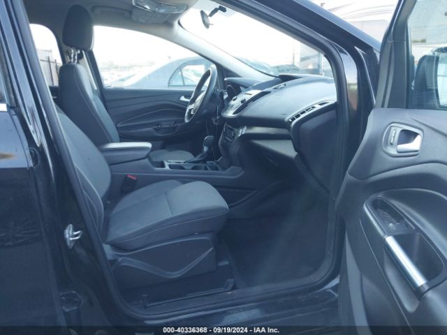 1FMCU9G9XHUC04878 Ford ESCAPE SE