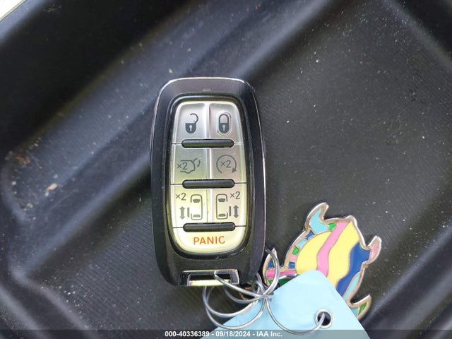 2C4RC1BG0JR279665 Chrysler Pacifica Touring L