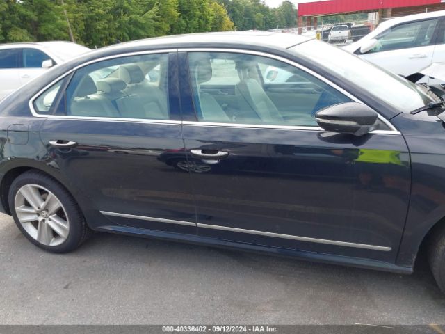 1VWBT7A3XHC032169 Volkswagen Passat 1.8t Se