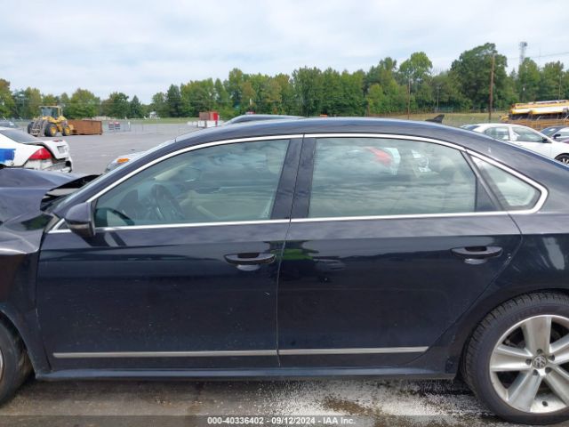 1VWBT7A3XHC032169 Volkswagen Passat 1.8t Se