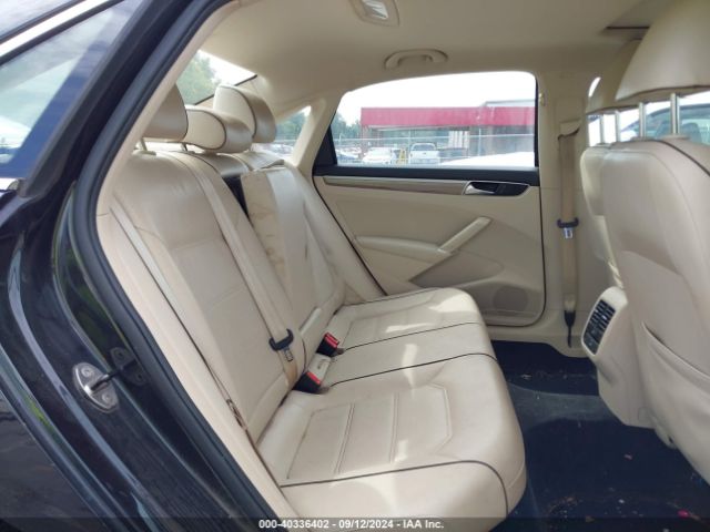 1VWBT7A3XHC032169 Volkswagen Passat 1.8t Se
