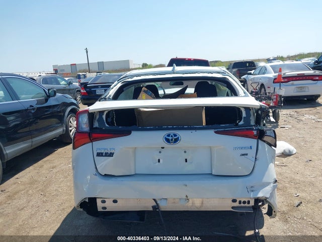 Toyota Prius L Eco 2019 JTDKARFU8K3093100 Image 17