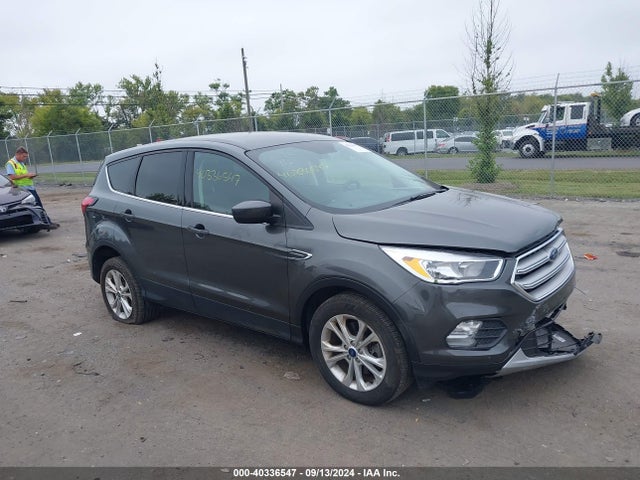 Ford ESCAPE SE 2019 1FMCU9GD2KUA91195 Image 1