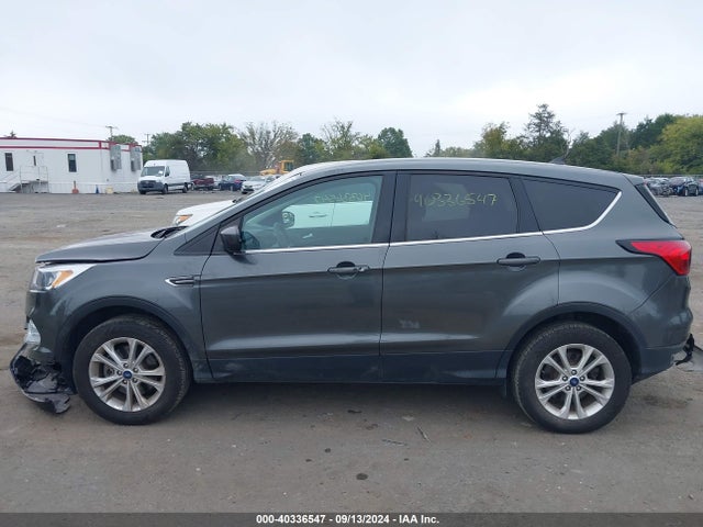 Ford ESCAPE SE 2019 1FMCU9GD2KUA91195 Image 14