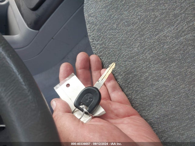 2003 MITSUBISHI GALANT 4A3AA36G63E143501 Photo 10