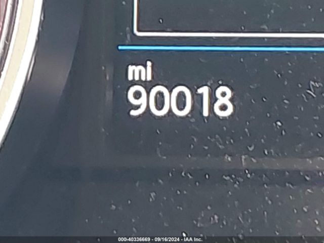 3VV3B7AX8JM050771 Volkswagen Tiguan 2.0t Se/2.0t Sel