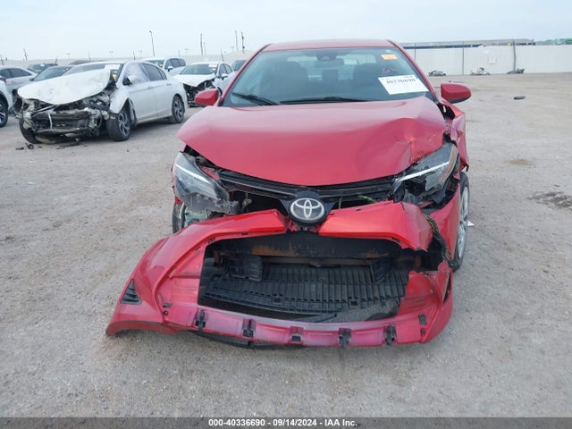 Toyota COROLLA LE 2018 5YFBURHE0JP825755 Image 12
