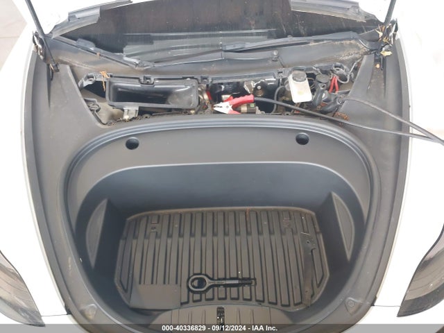 2022 TESLA MODEL 3 5YJ3E1EBXNF195418 Photo 9