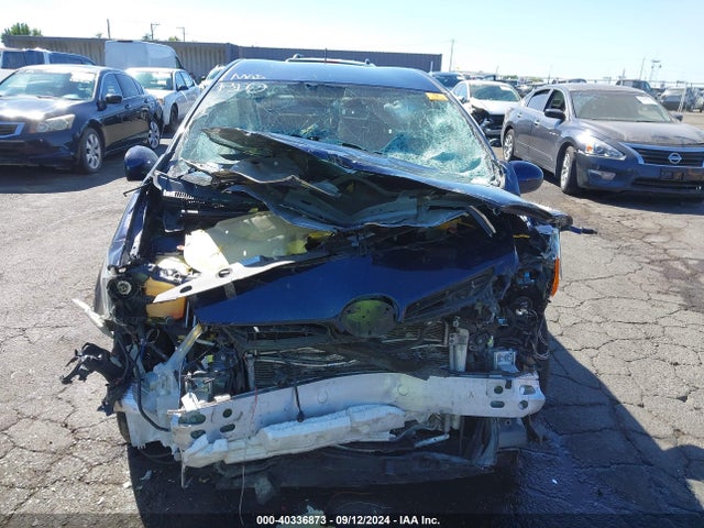 Toyota Prius Two 2015 JTDKN3DU7F0481320 Image 12