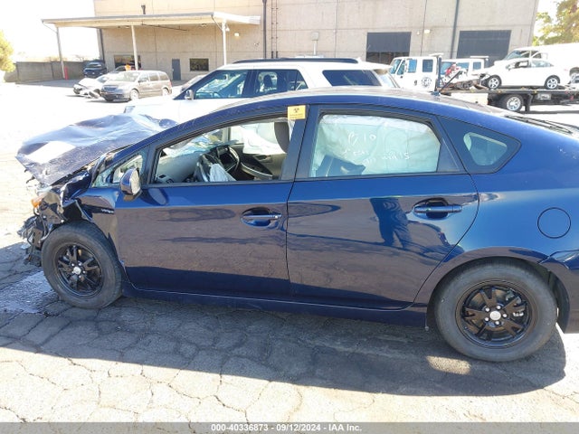 Toyota Prius Two 2015 JTDKN3DU7F0481320 Image 14