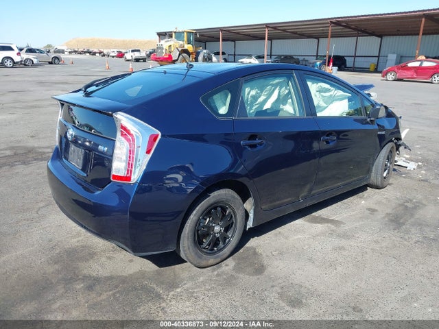 Toyota Prius Two 2015 JTDKN3DU7F0481320 Image 4