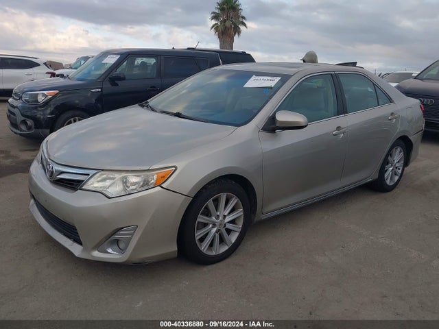 Toyota CAMRY XLE 2014 4T4BF1FK1ER398388 Image 2