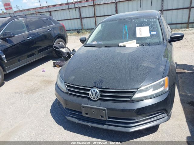 3VW2K7AJ4FM243090 Volkswagen Jetta 2.0l S
