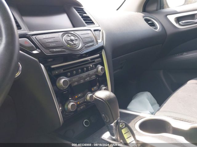 5N1DR2MN2HC696374 Nissan Pathfinder Sv