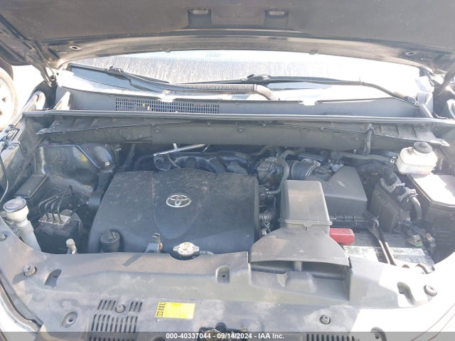 Toyota Highlander Le Plus 2019 5TDBZRFHXKS984046 Image 10