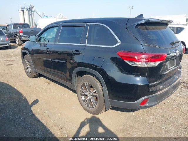 Toyota Highlander Le Plus 2019 5TDBZRFHXKS984046 Image 3