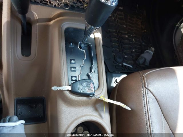 1C4HJWEG0GL289575 Jeep Wrangler Unlimited Sahara