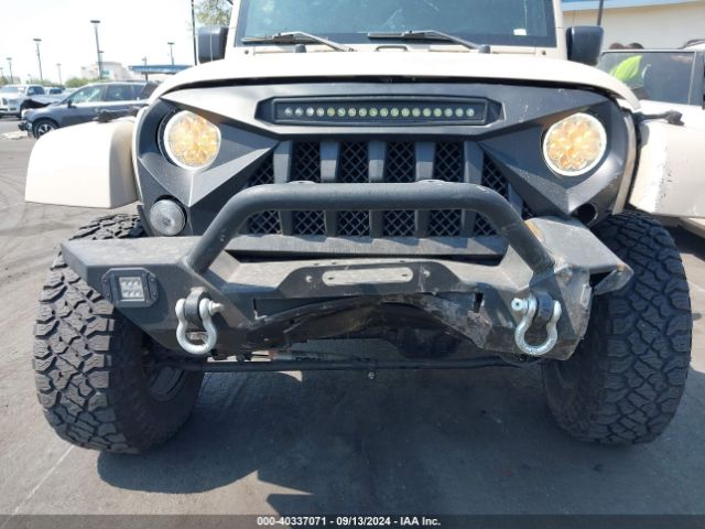 1C4HJWEG0GL289575 Jeep Wrangler Unlimited Sahara