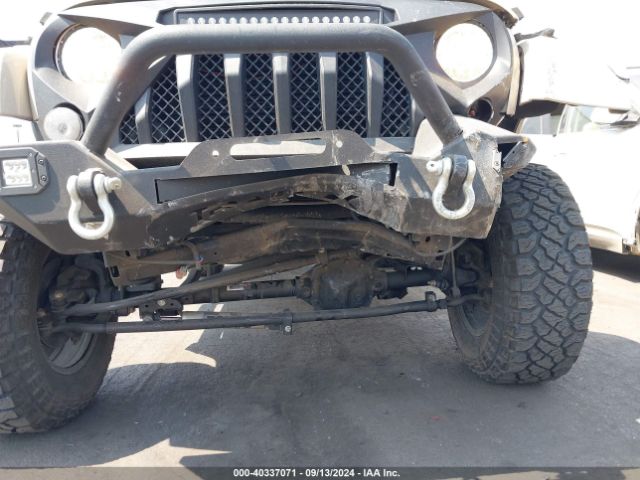 1C4HJWEG0GL289575 Jeep Wrangler Unlimited Sahara